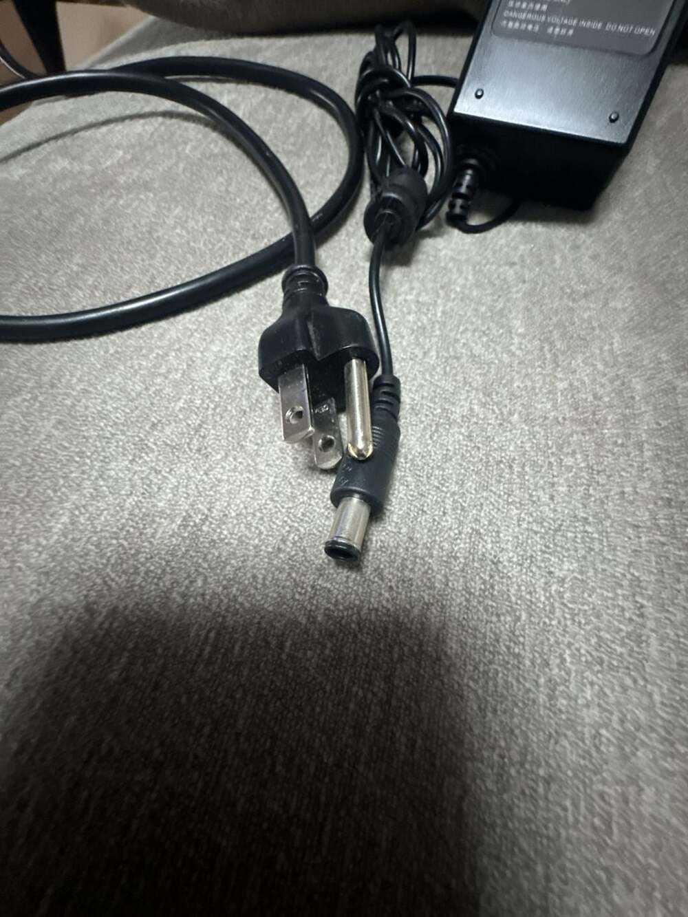 Honoto ADS-110DL-52-1 480072G Switching Adapter Power Supply - Picture 4 of 4